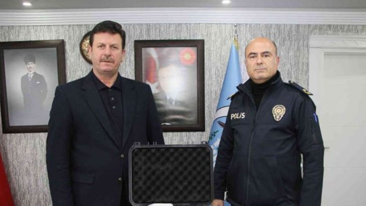 Akyazı Belediyesi’nden emniyet teşkilatına termal drone desteği