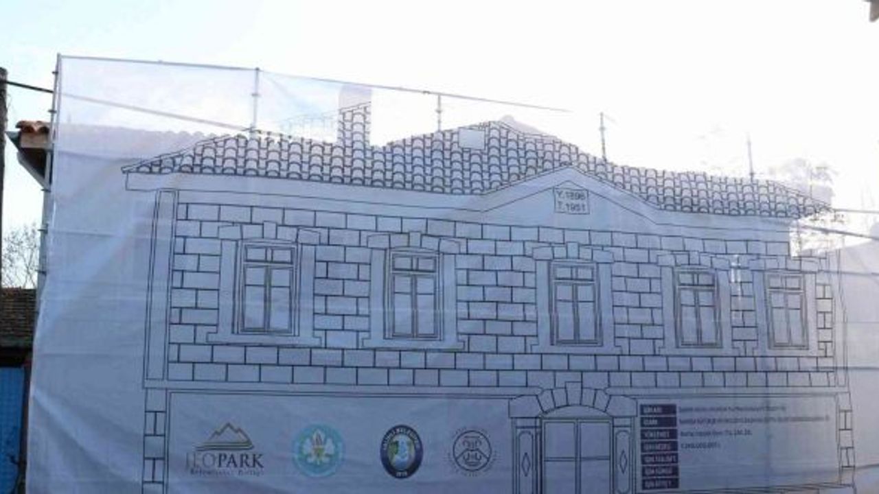 Atatürk Evi’nde restorasyon sürüyor