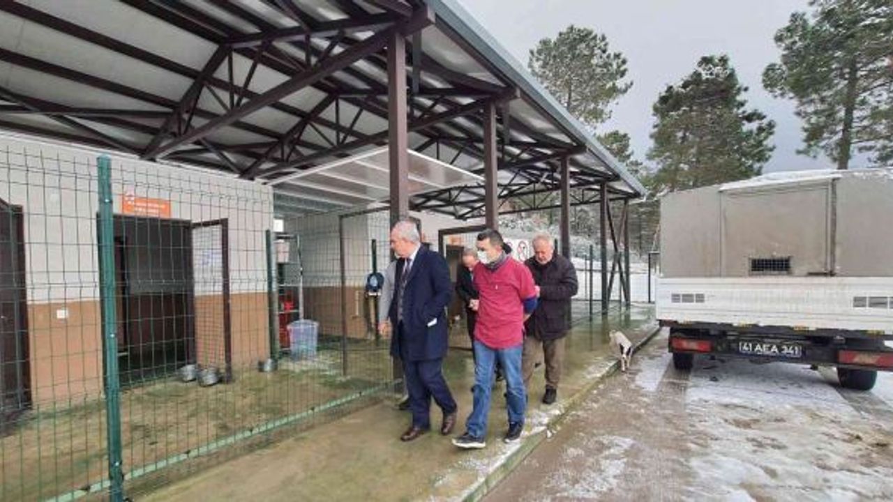 Başkan Aygün, Sokak Hayvanları Rehabilitasyon Merkezi’ni inceledi