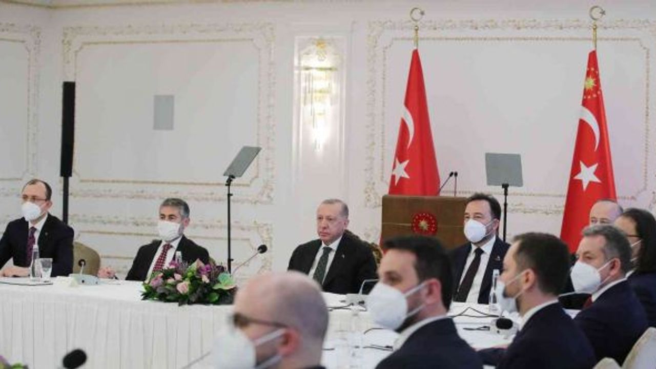 Cumhurbaşkanı Erdoğan: “4 önemli başlık sürekli bizim gündemimizde: Yatırım, istihdam, ihracat, üretim”