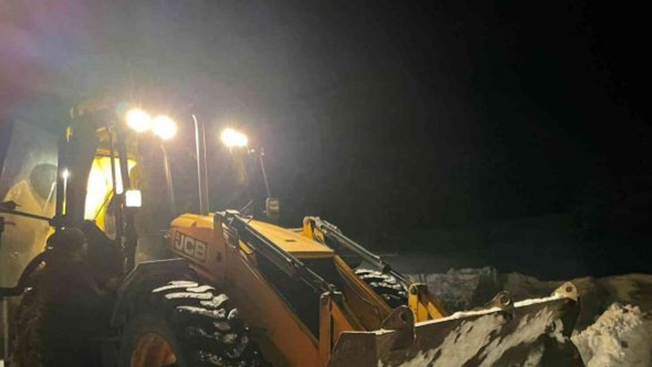 Erzincan’da kardan 26 köy yolu ulaşıma kapalı