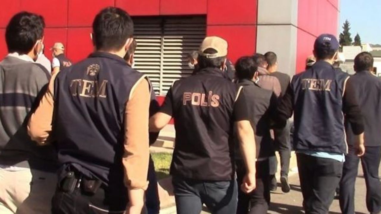 FETÖ operasyonunda 5 şüpheli tutuklandı