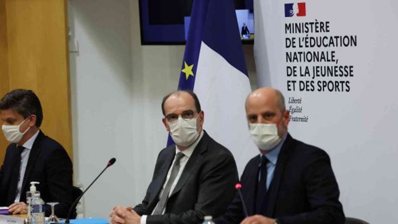 Fransa’da aşı kartı uygulaması 24 Ocak’ta başlayacak