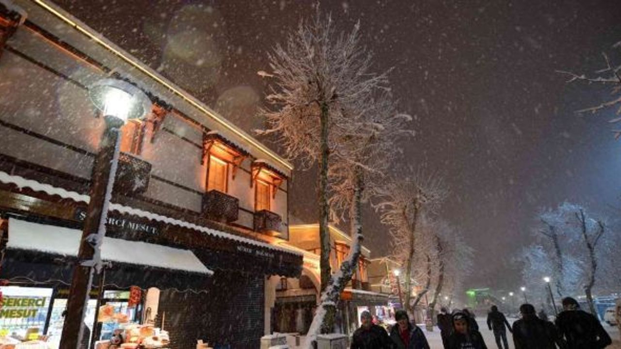 Kahramanmaraş’ta son 20 yılın en yüksek kar yağışı