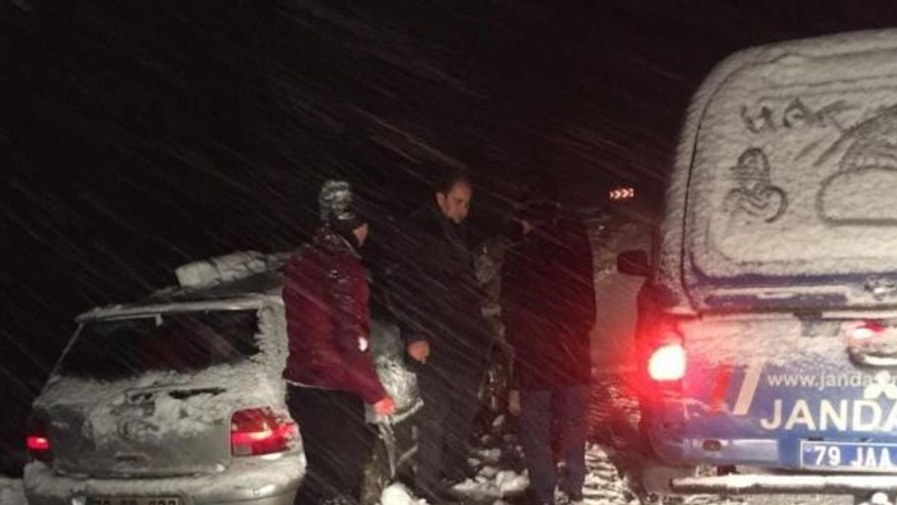 Kilis’te kapalı köy yolları açıldı