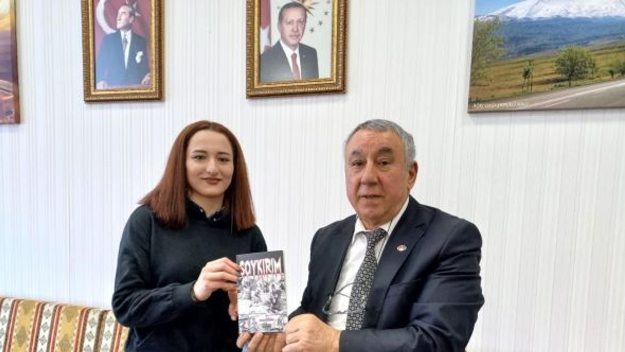 Ünsal, Iğdır Üniversitesi’nde okuyan Azerbaycanlı öğrencilerin sorunlarını dinledi