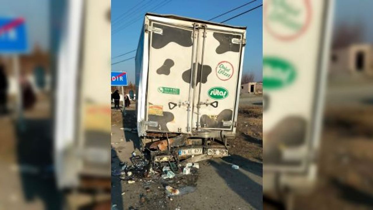 Yolcu otobüsü kamyonete çarptı: 1 yaralı