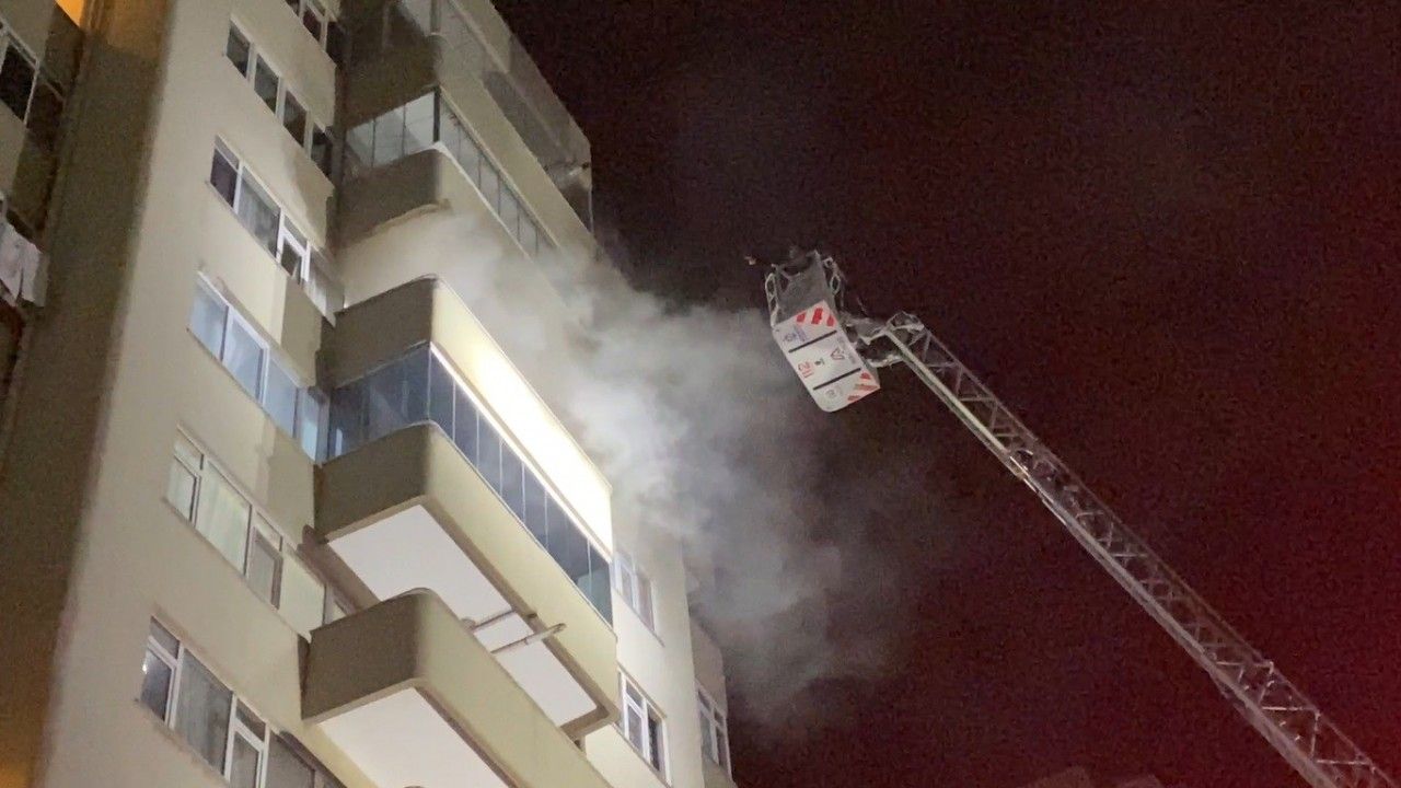 12 katlı binada yangın paniği