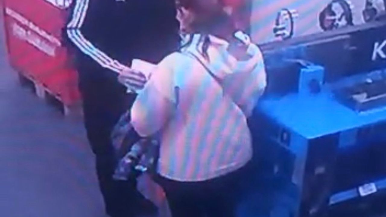 İstanbul’da AVM’de alüminyum folyolu torbayla hırsızlık kamerada: Kadın hırsız x-ray cihazına yakalandı