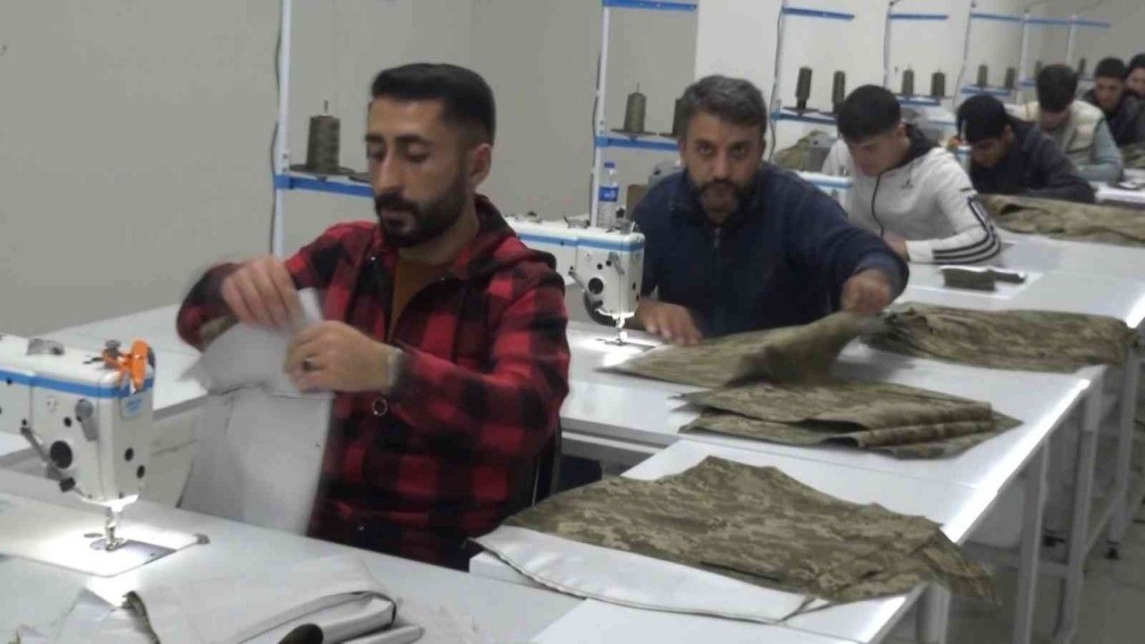 Kadın girişimci devlet desteğiyle tekstil atölyesini kurdu