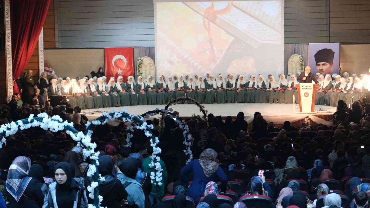 Kur’an’ı ezberleyen 84 kız öğrenci icazetlerini aldı
