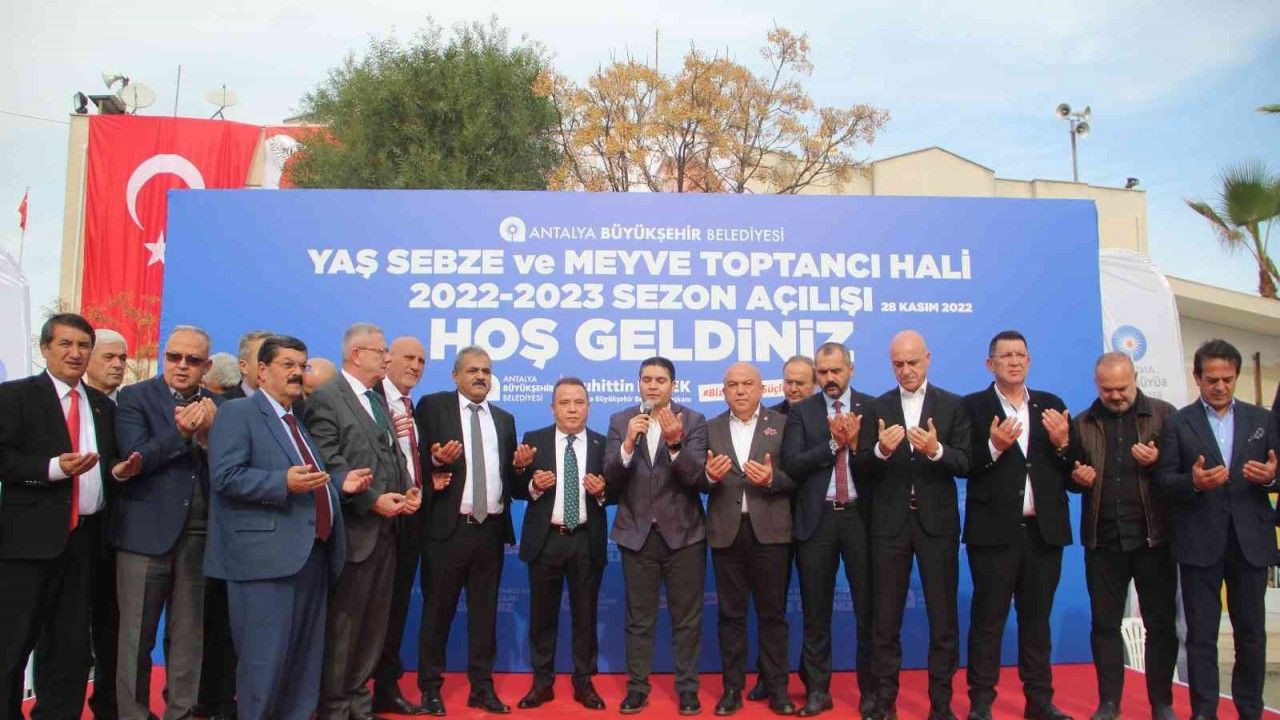 Örtü altı üretim üssü Antalya’da, 2022-2023 hal sezonu açıldı