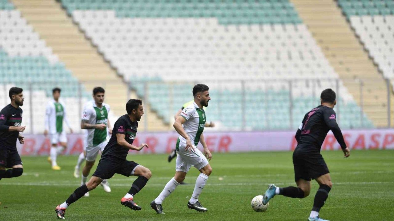 TFF 2. Lig: Bursaspor: 1 - Isparta 32 Spor: 2