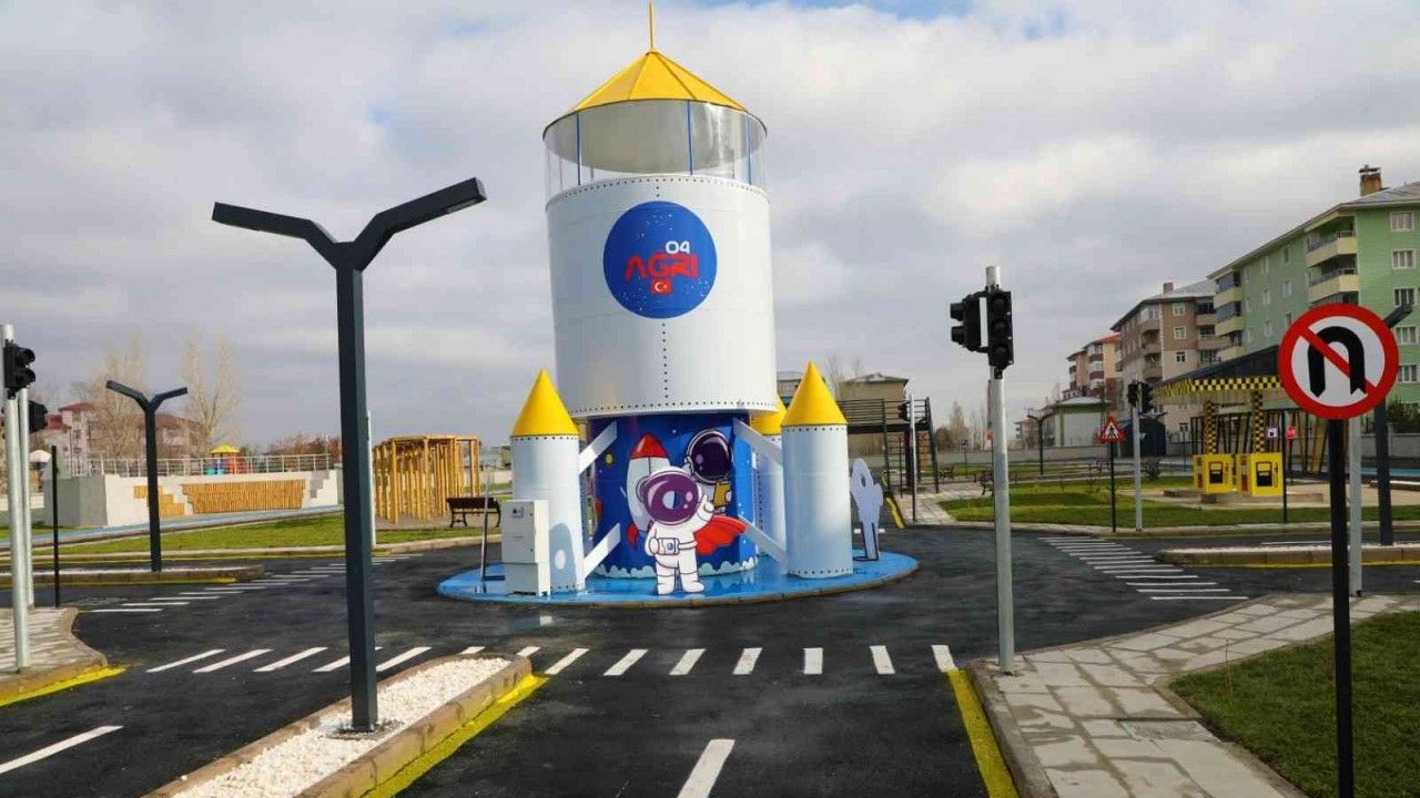 Ağrı’da Çocuk Trafik Eğitim Parkı tamamlanarak hizmet için gün sayıyor
