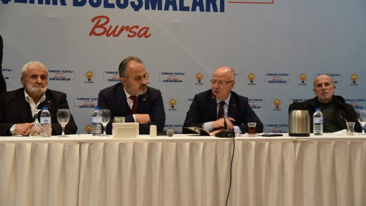 AK Parti Bursa'da kuruluşuna hizmet verenlerle buluşuyor