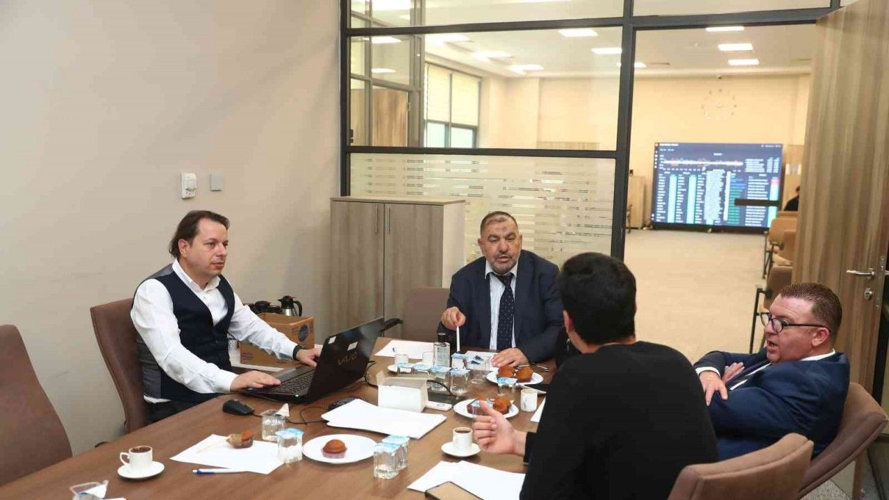 Bağcılar Belediyesi’nin desteğiyle El Halil Belediyesi mobil uygulaması hayata geçti
