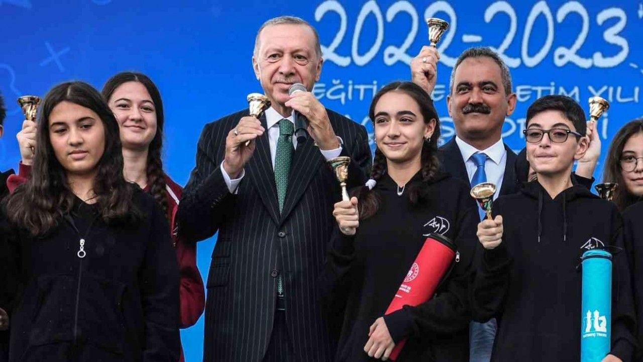 Bakan Özer: "Türkiye Yüzyılı’nda eğitimdeki hedeflerimizi çok daha ileriye taşıyacağız"