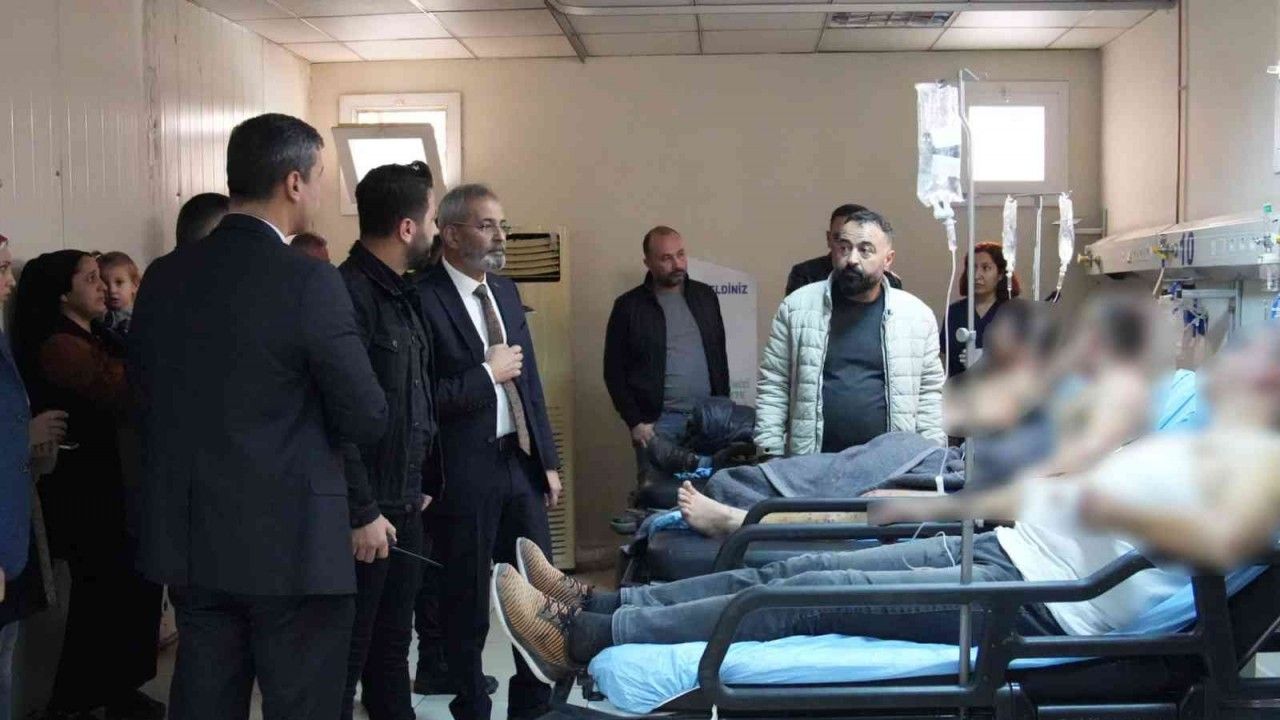Bozdoğan, yaralı polisleri hastanede ziyaret etti