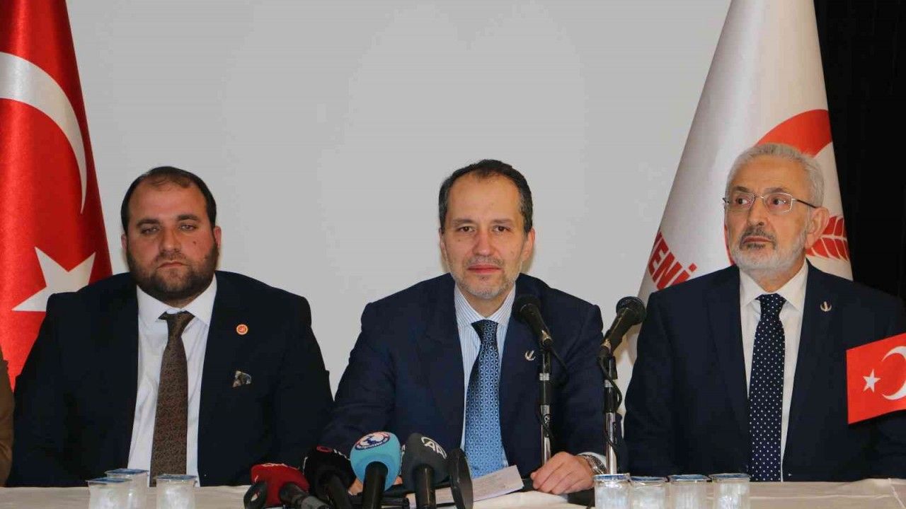 Fatih Erbakan: “6’lı masanın ayaklarından çatırtılar geliyor”