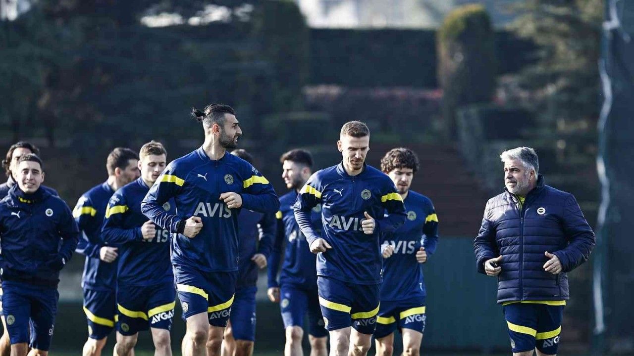 Fenerbahçe’de, Antalyaspor maçının hazırlıkları sürüyor