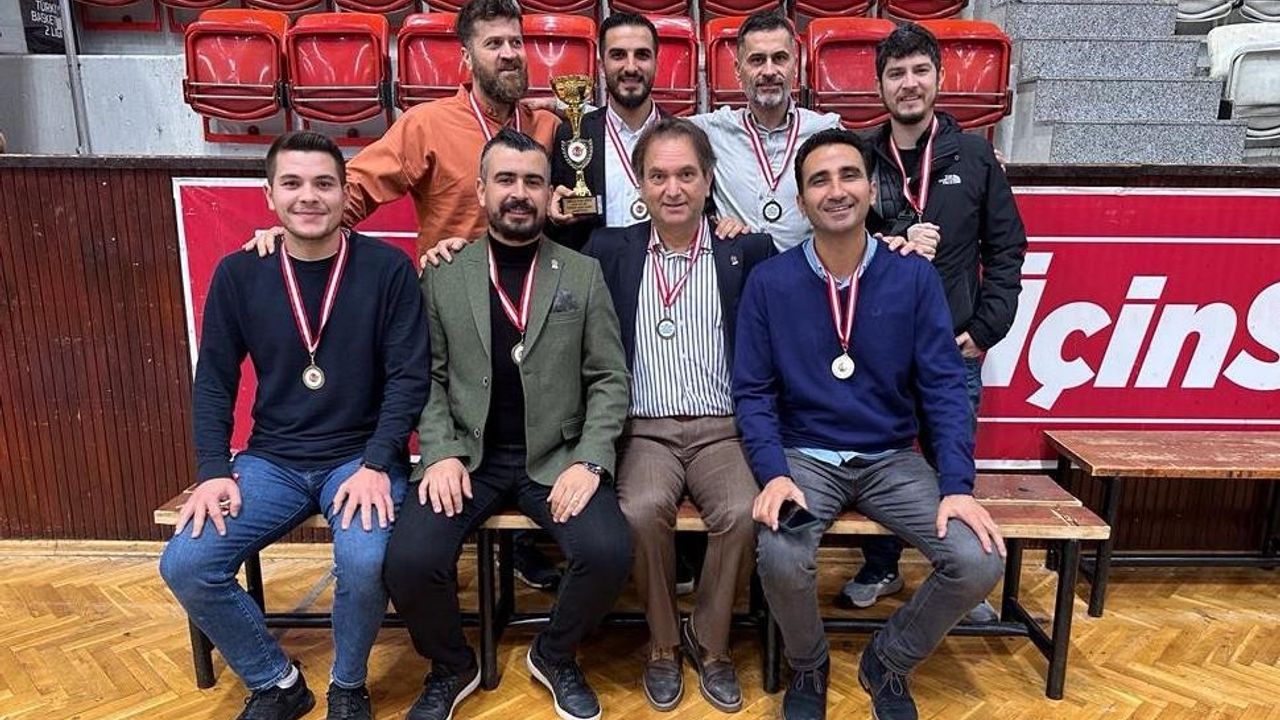 İzmir Basın Ligi’nin şampiyonu TSYD İzmir