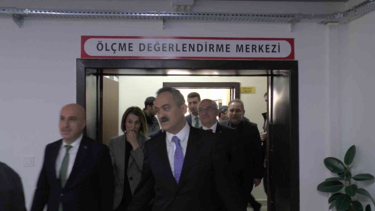 Milli Eğitim Bakanı Özer Nevşehir’de temaslarda bulundu