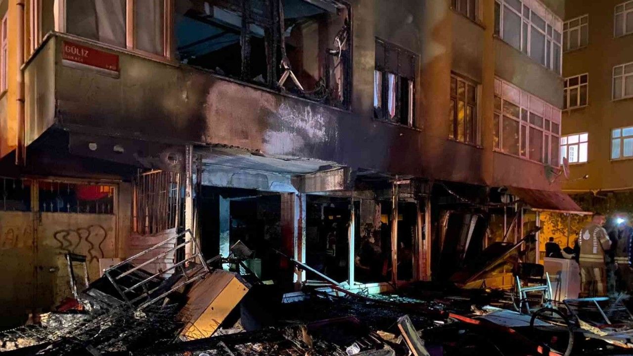 Pendik’te işyeri yangını: Vatandaşlar tahliye edildi