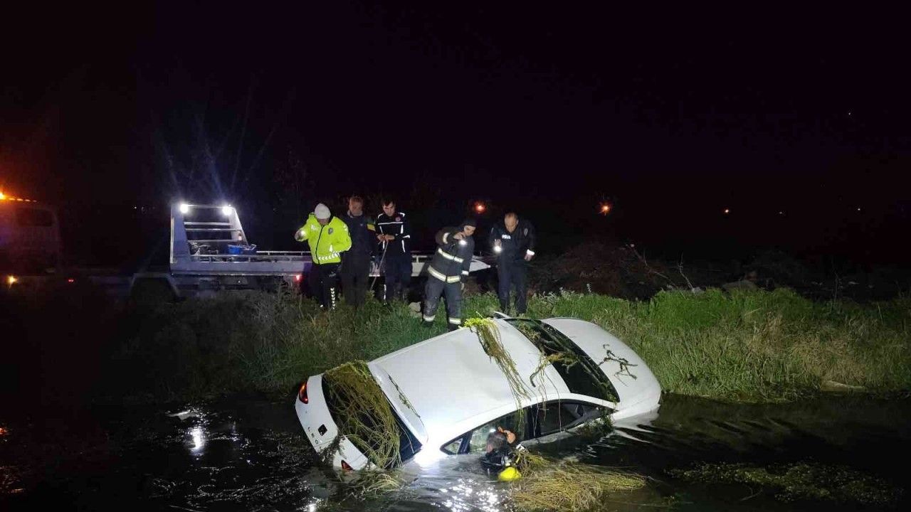 Sulama kanalına uçan otomobilin sürücüsü hayatını kaybetti