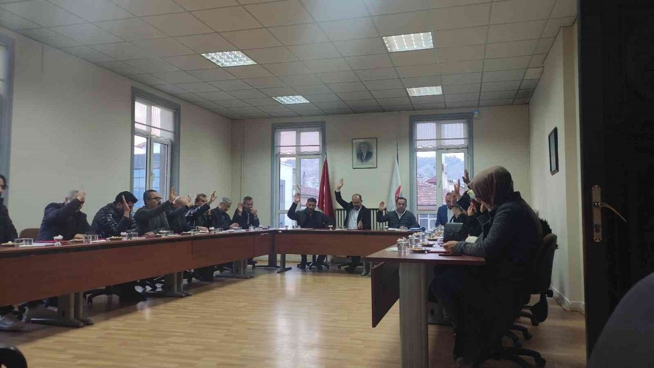 Tosya Belediyesi’nin 2023 yılı tahmini bütçesi mecliste onaylandı