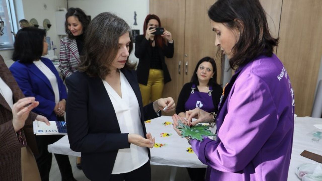 ABD İstanbul Başkonsolosu İzmitli üretici kadınlarla buluştu