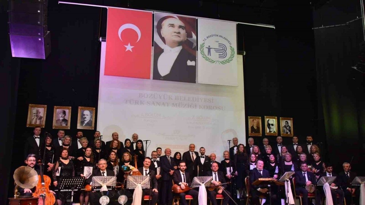 Bozüyük Belediyesi TSM Korosundan muhteşem konser