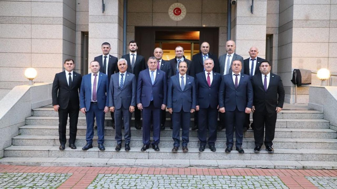 DATÜB Genel Başkanı Kassanov, Bakü’de ziyaretlerde bulundu