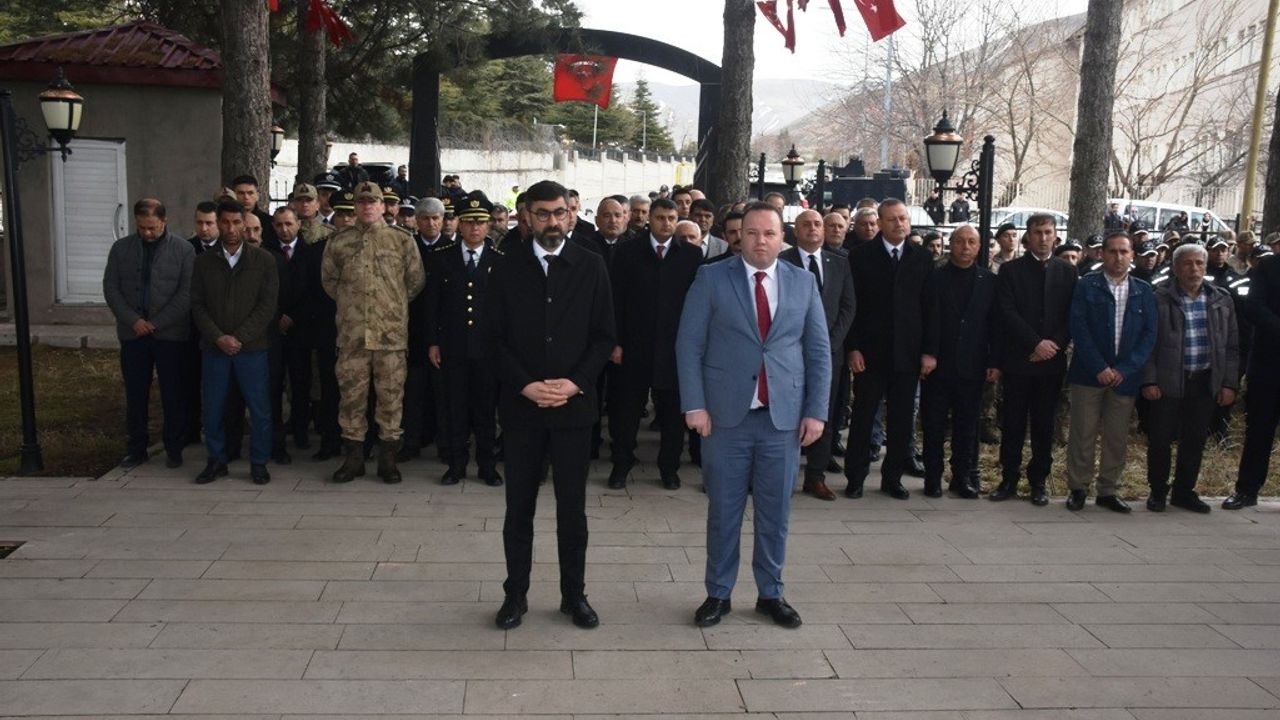 Bitlis’te 18 Mart şehitleri anma günü programı düzenlendi