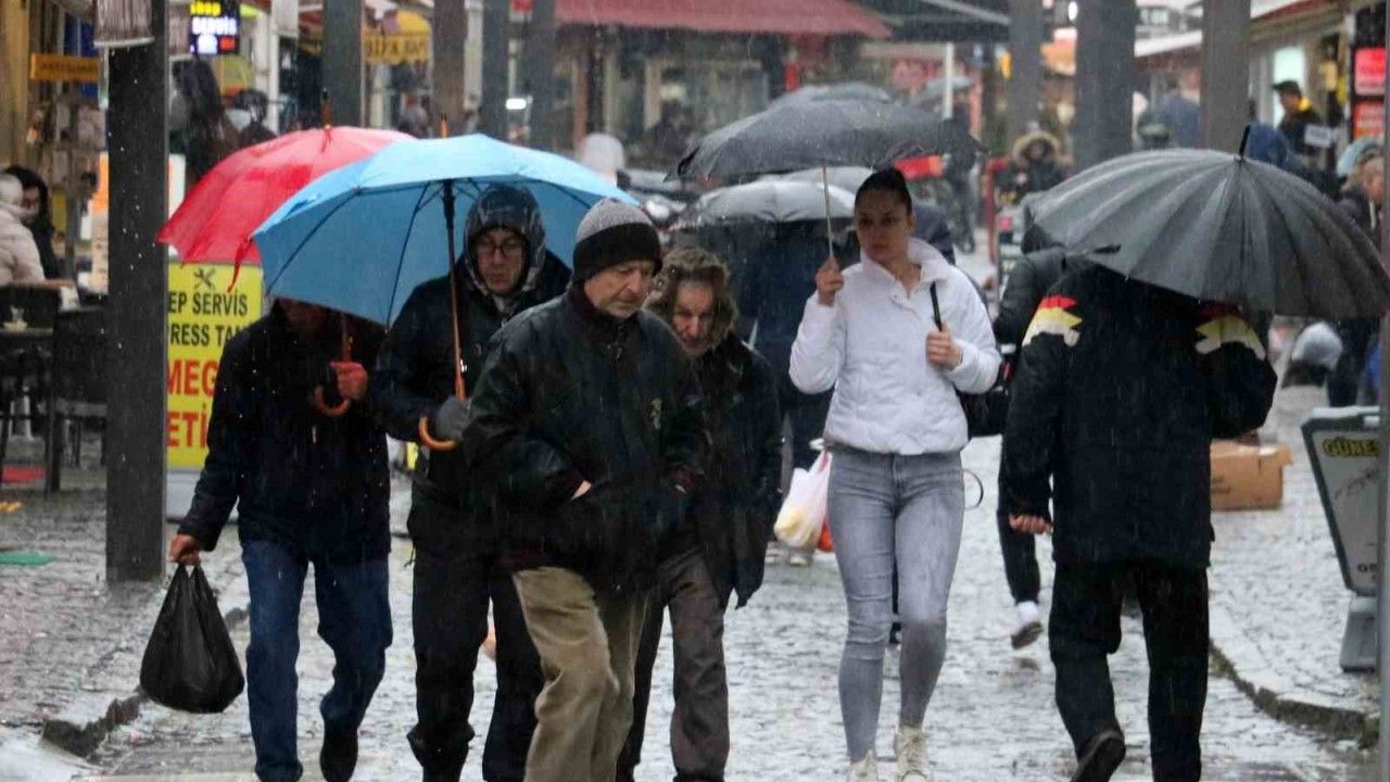 Erzincan çevrelerinde beklenen kuvvetli yağışlara dikkat!