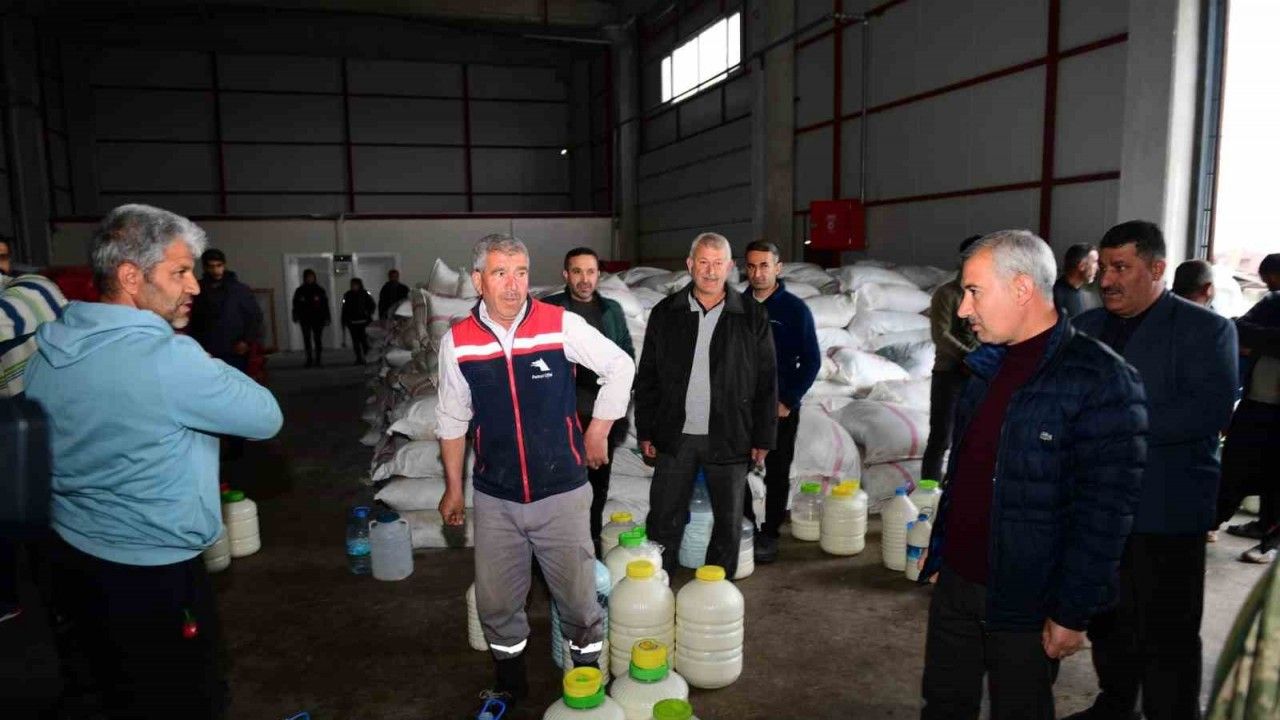 Yeşilyurt’te afetzede süt üreticilerine belediye desteği