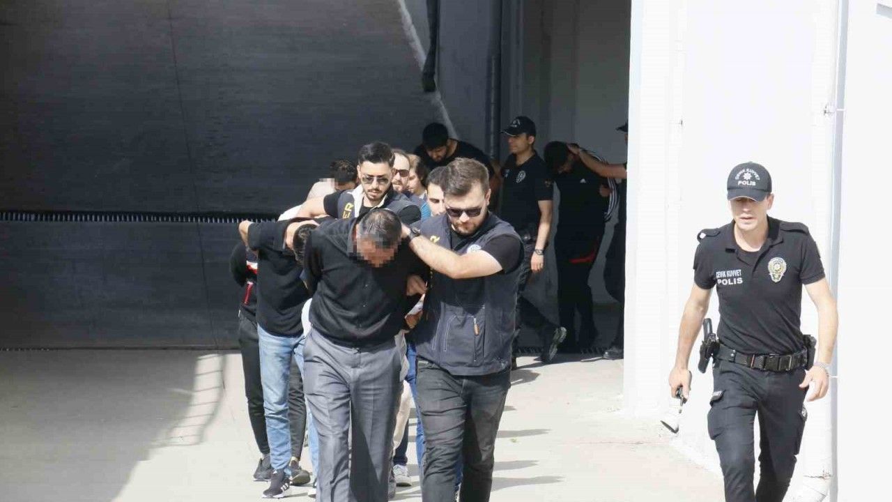 Adana’da 16 milyonluk “Sazan Sarmalı” operasyonunda 6 tutuklama