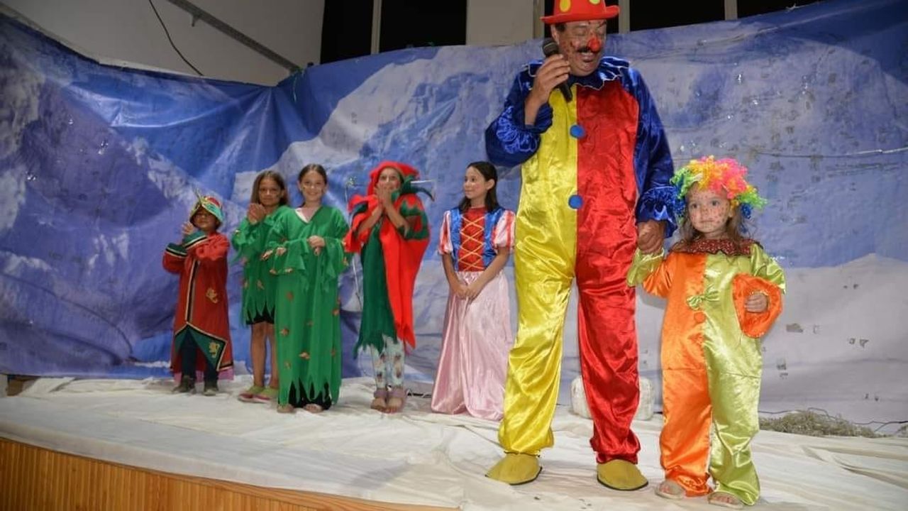 Türkeli’de "Sahne Senin Türkiyem" çocuk oyunları etkinliği