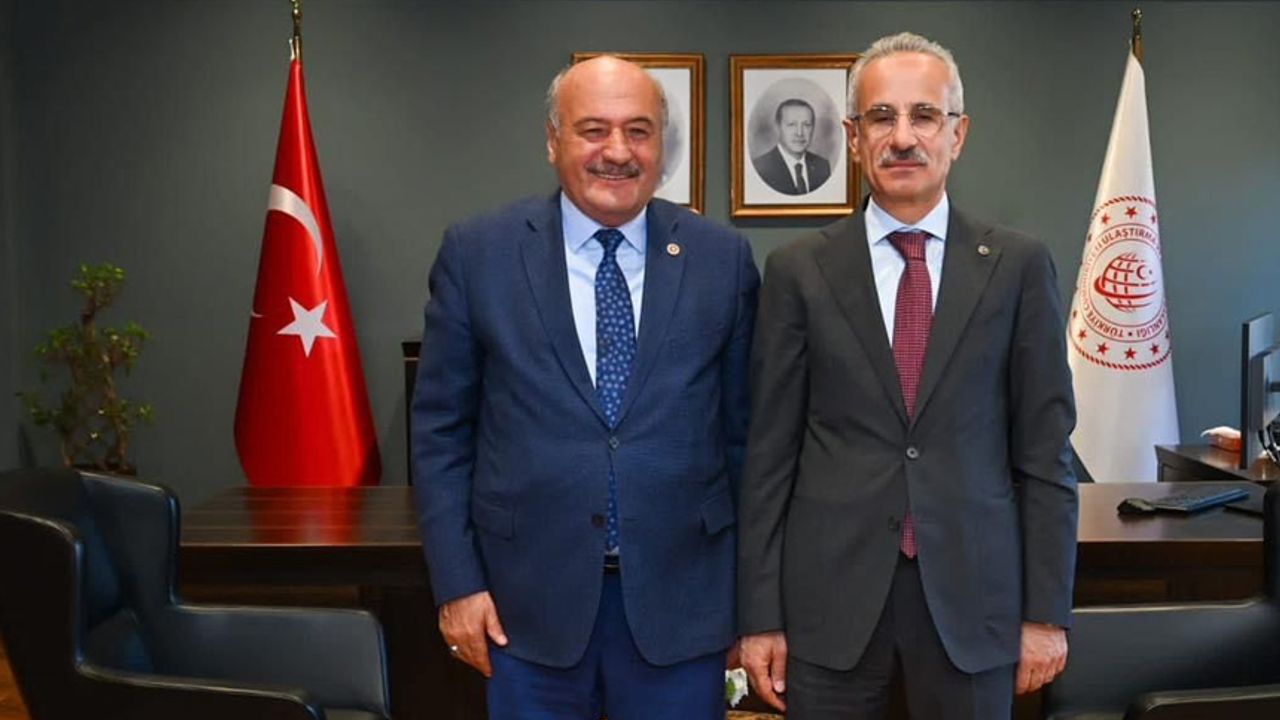 Karaman'dan Ulaştırma ve Altyapı Bakanı Abdulkadir Uraloğlu'nu Ziyaret