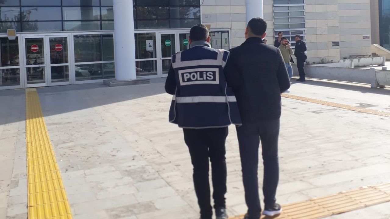 Elazığ’da 35 yıl kesinleşmiş hapis cezası bulunan 3 zanlı tutuklandı