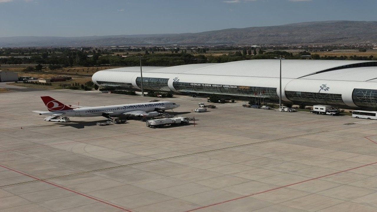 Erzincan Yıldırım Akbulut Havalimanı’ndan ekim ayında 30 bin 800 yolcu faydalandı