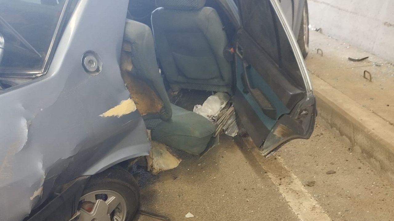 Tünel İçinde Kaza: Tofaş Duvara Çarptı, 3 Kişi Yaralandı