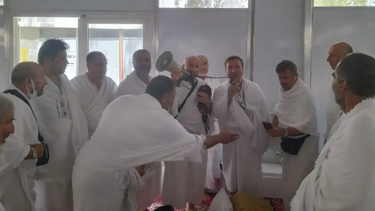 Vali Aydoğdu Hac Vazifesi İçin Kutsal Topraklarda