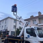 Erzincan'da elektrik direği kıvılcım saçtı: Mahalle sakinleri korku dolu anlar yaşadı