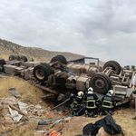 Tır devrildi, sürücü hayatını kaybetti