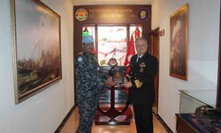 Bangladeş Komutanı Albay Islam, Akdeniz Bölge Komutanı Tuğamiral Gedik’i ziyaret etti