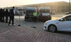 Konya’da servis minibüsleri ve otomobil çarpıştı: 14 yaralı