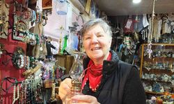 40 yıl biriktirdikleri ile antikacı dükkanı açtı