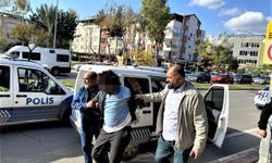 Antalya’da trafikte motosikletli kurye dehşeti: Kapı anahtarı ile 3 polisi yaraladı