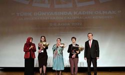 Bursa’da Türk kadınına uluslararası bakış