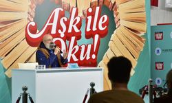 Gazeteci Hikmet Genç: “Recep Tayyip Erdoğan insanlara genetik kodlarını hatırlatıyor”